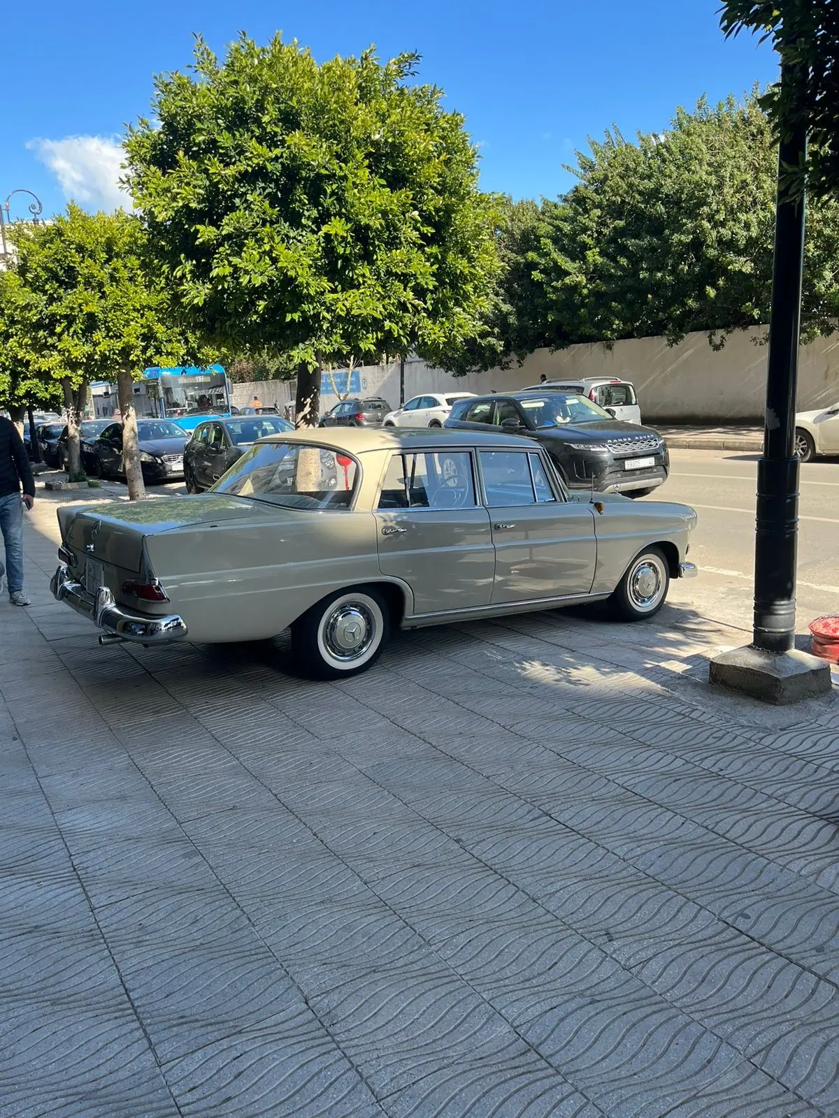 Mercedes-Benz 190 Heckflosse Fintail (W110, 1965) photo 4